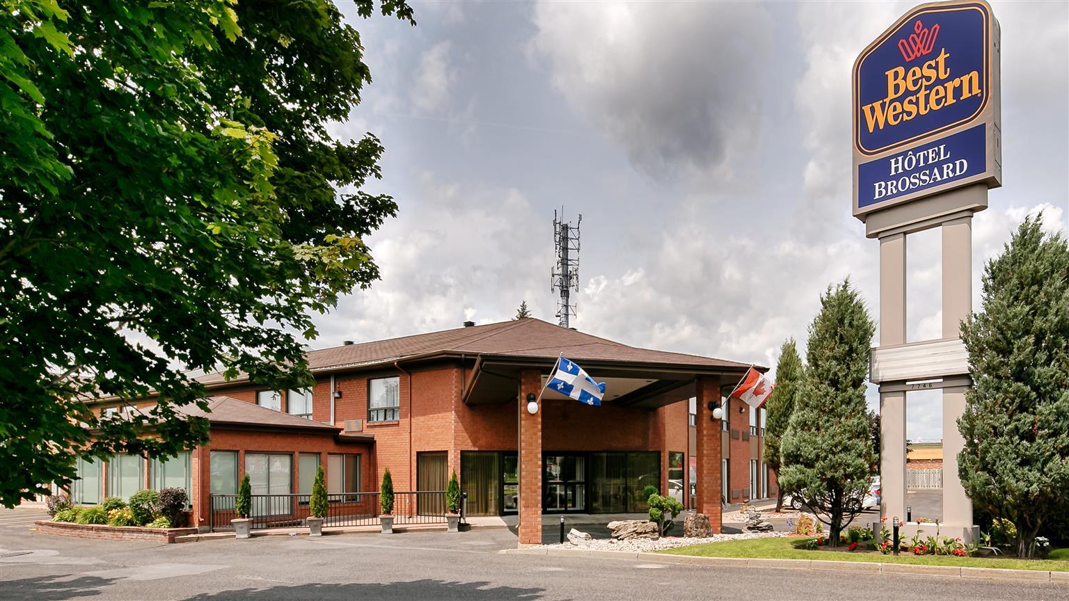 Best Western Hotel Brossard Esterno foto