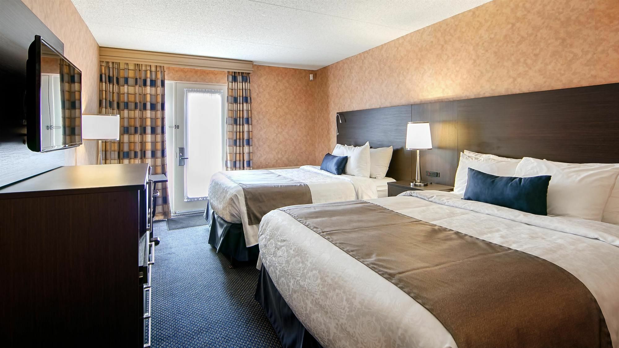 Best Western Hotel Brossard Esterno foto